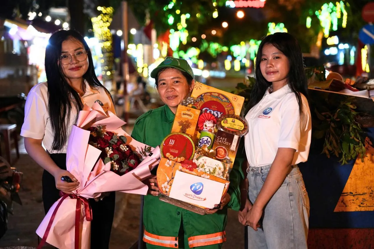 Biểu tượng email hỗ trợ khách hàng V9 Bet